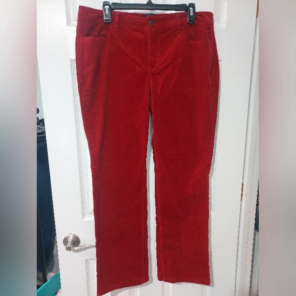 Signature Talbots Red Corduroy Straight Leg Pants in Size 14